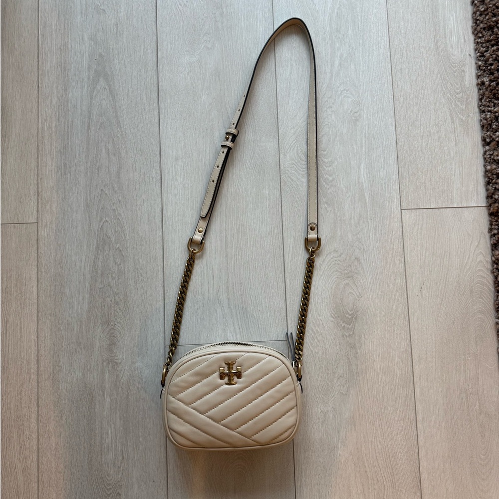 Tory Burch Kira quilted camera bag